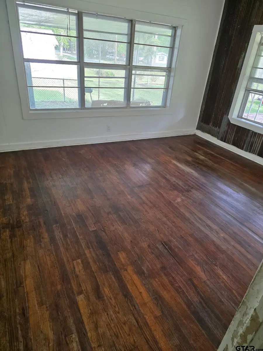 312 SW 5th, Bogata, TX 75417 - #2