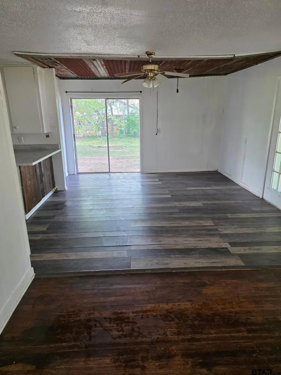 312 SW 5th, Bogata, TX 75417 - #3