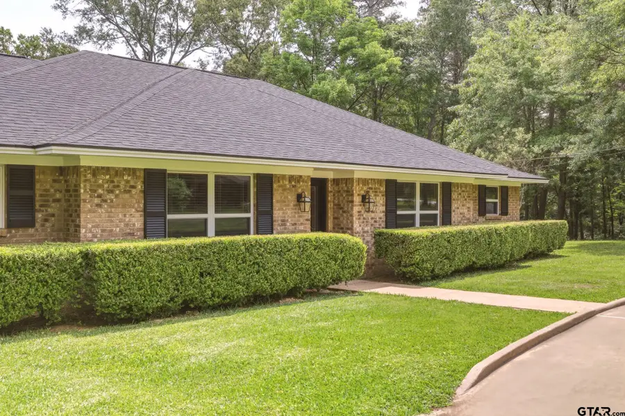 9465 Peninsula Dr, Tyler, TX 75707 - #3