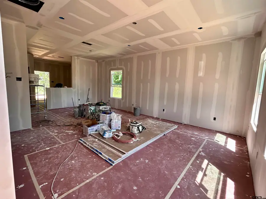 203 E Fleming, Longview, TX 75604 - #2