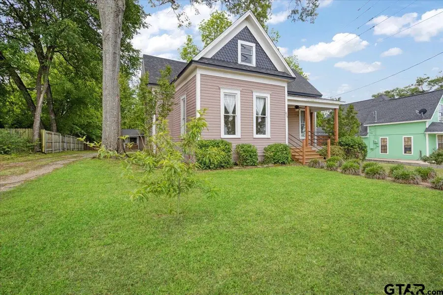 310 E 3rd St., Mount Pleasant, TX 75455 - #2