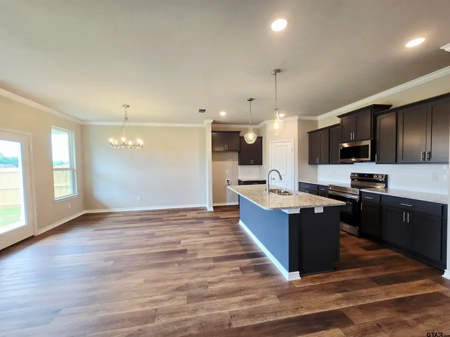 302 Driftwood Way, Whitehouse, TX 75791 - #3