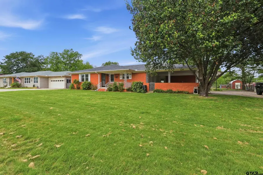 804 S Mill St, Winnsboro, TX 75494 - #2