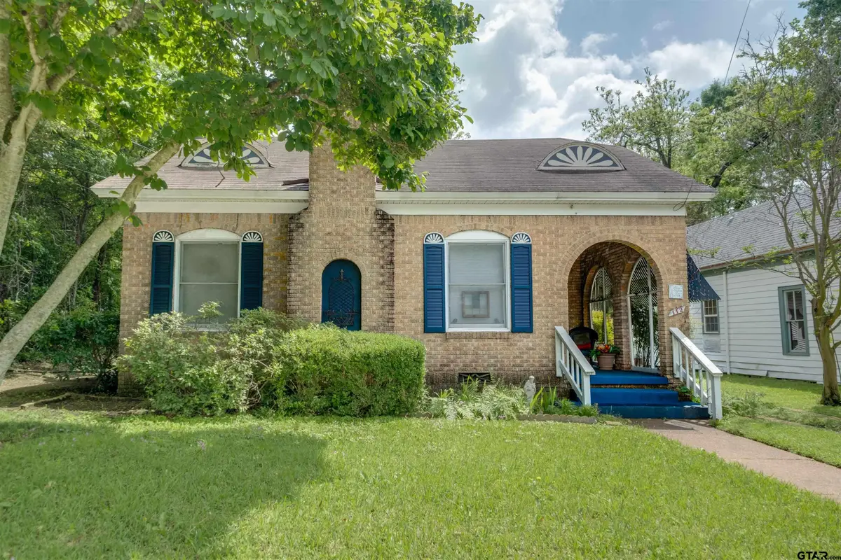 112 E Camden, Palestine, TX 75801 - #1