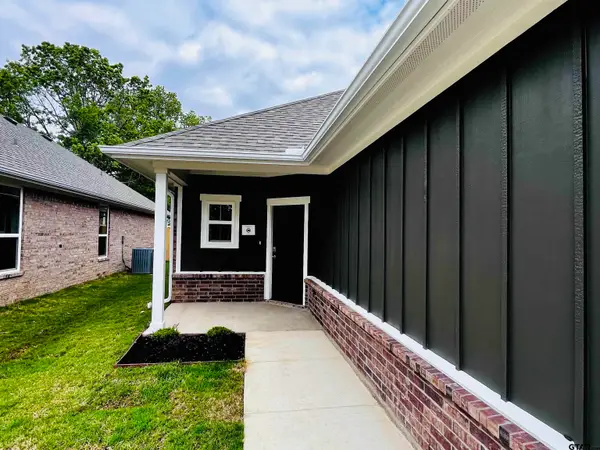 611 Park Central, Chandler, TX 75758