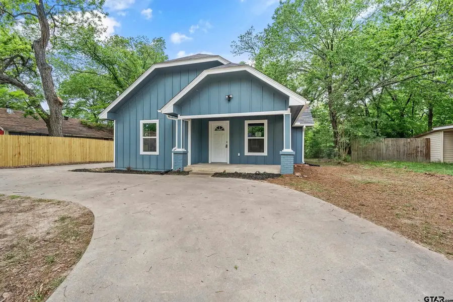 702 S WALNUT, Winnsboro, TX 75494 - #3