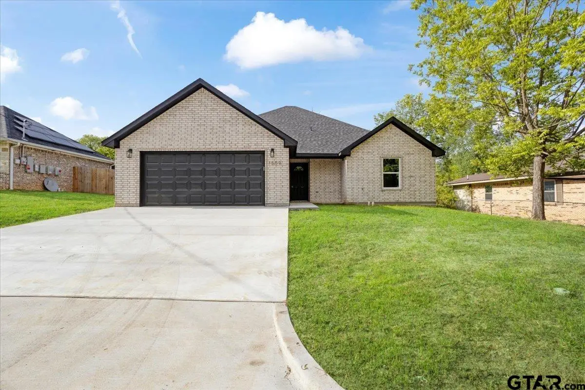 1509 W 10th St., Mount Pleasant, TX 75455 - #1