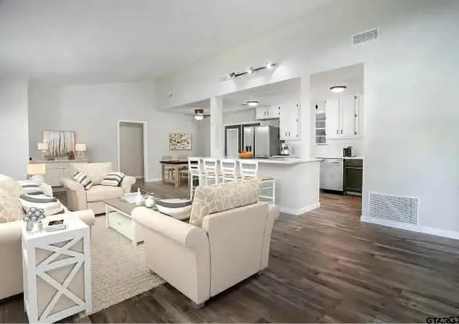 309 Lakeview Dr, Hideaway, TX 75771 - #2