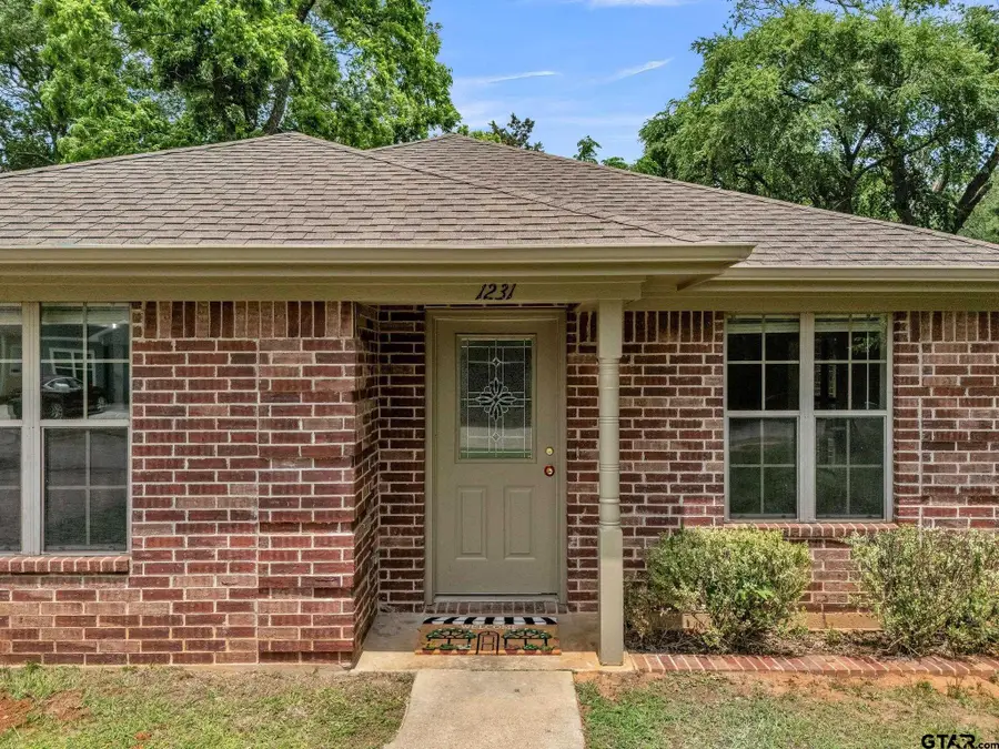 1231 N Holmes Ave, Tyler, TX 75702 - #2