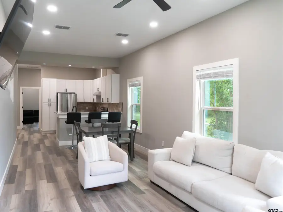 103 E Hillsboro, Tyler, TX 75702 - #3