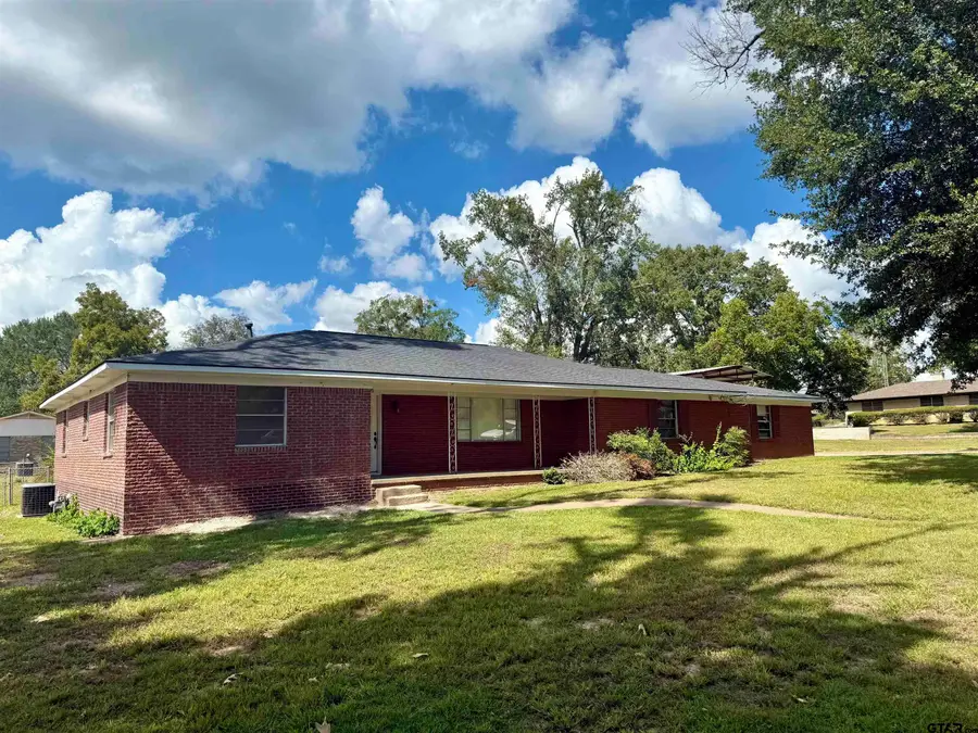 559 ELM ST, Frankston, TX 75763 - #2