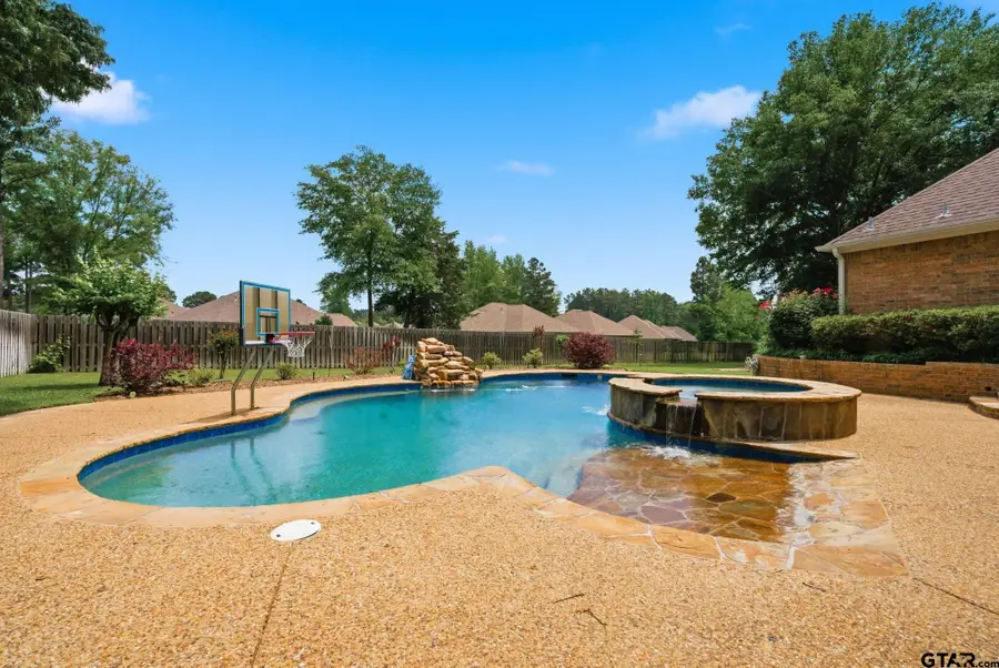 3811 Woods Boulevard, Tyler, TX 75707 - #2