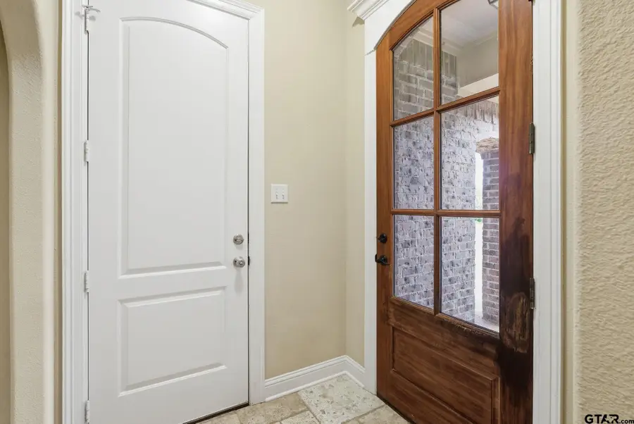 121 Timber Creek Ct, Lindale, TX 75771 - #3