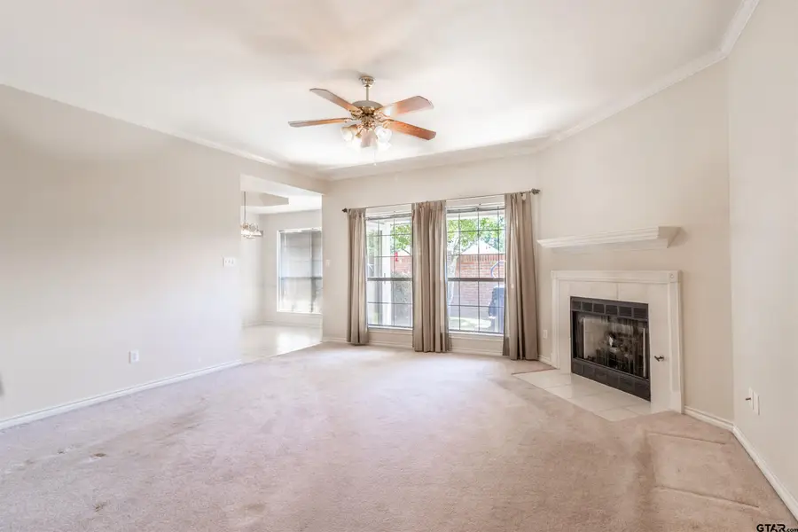 5401 Hollytree Dr #201, Tyler, TX 75703 - #2