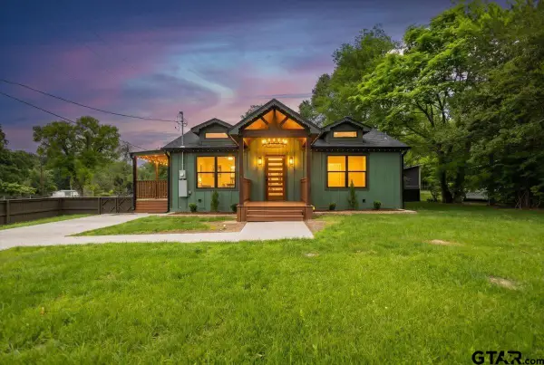 11936 Sycamore St, Tyler, TX 75704