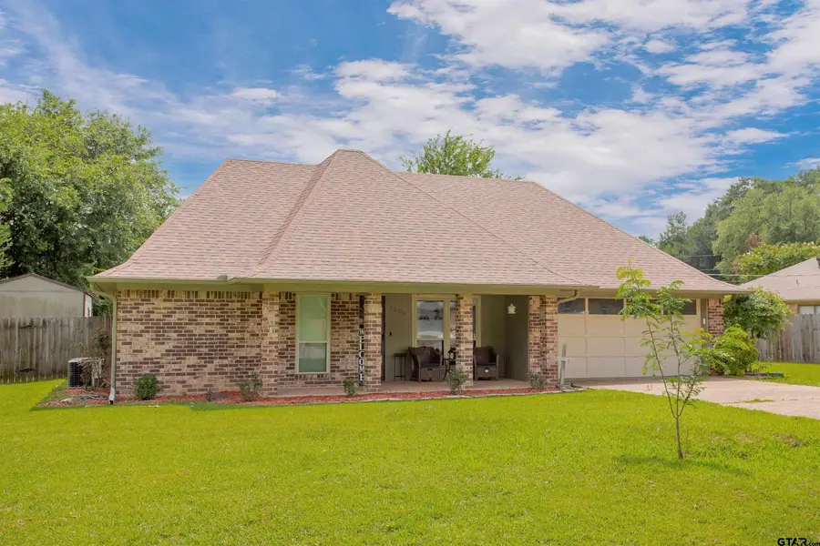 1204 Corey Dr, Whitehouse, TX 75791 - #2