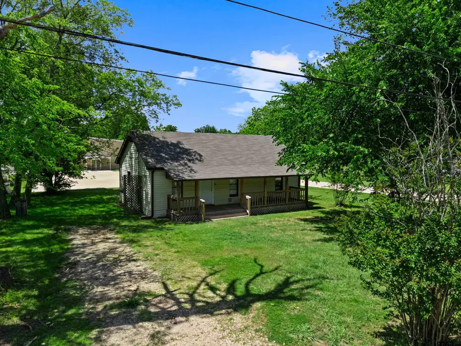 122 Olive St, Mount Vernon, TX 75457 - #2