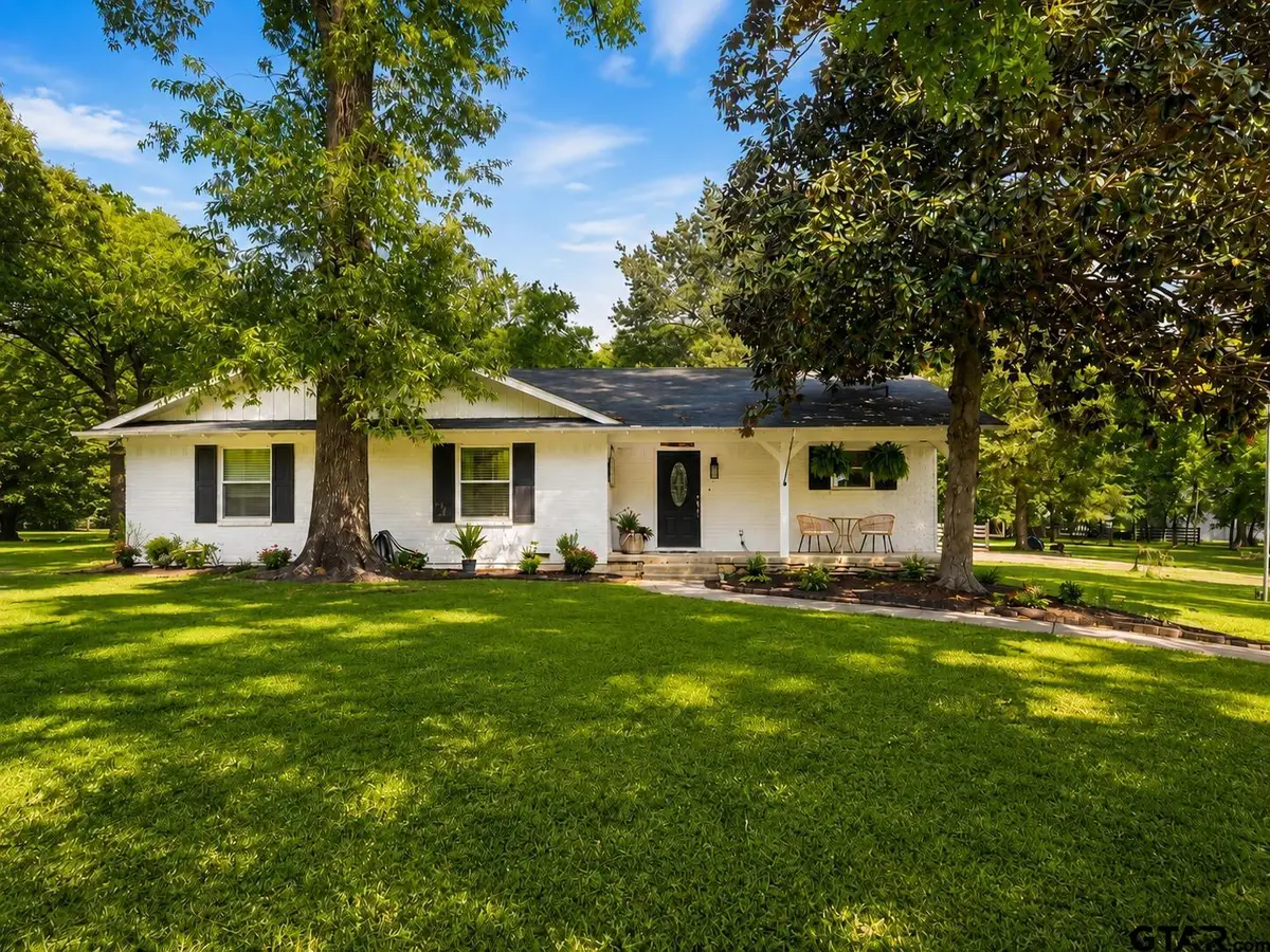 309 S King Lake Rd, Scroggins, TX 75480 - #1