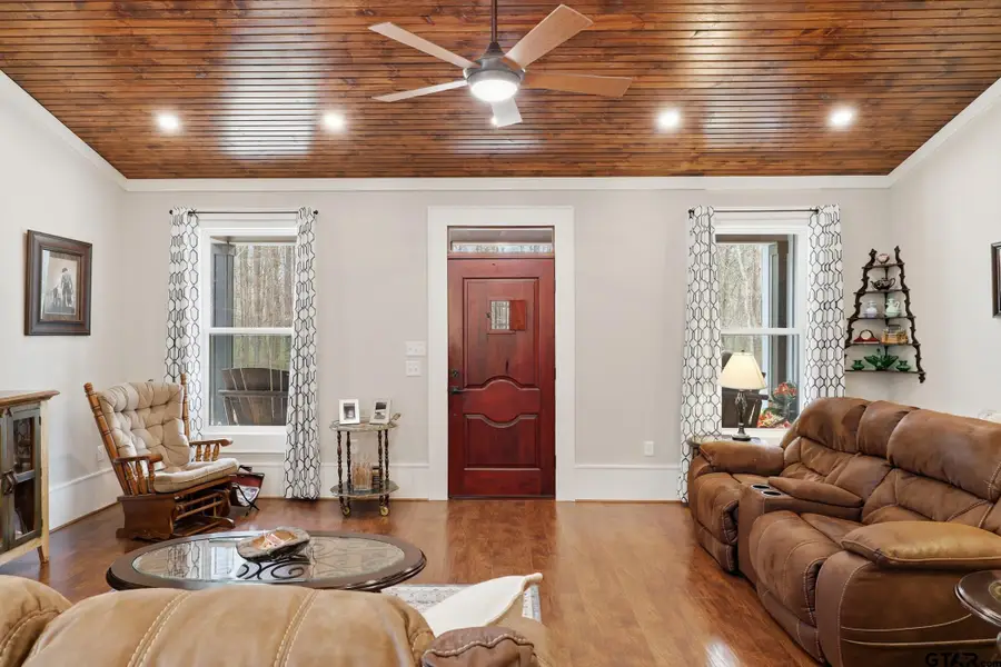 405 W Camp St, Jefferson, TX 75657 - #3