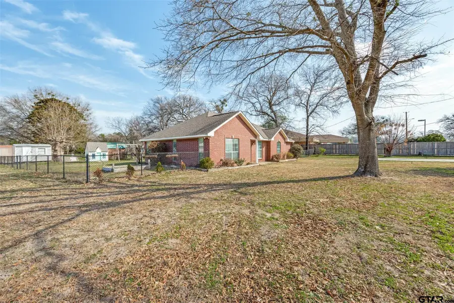 1511 Proctor Avenue, Mount Pleasant, TX 75455 - #2