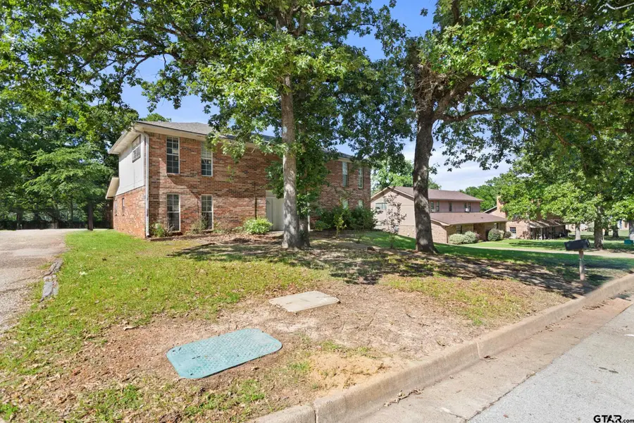 2302/2304 Aberdeen Dr, Tyler, TX 75703 - #3