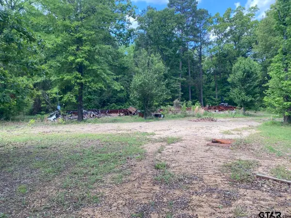 1011 CR 4112, Hughes Springs, TX 75656