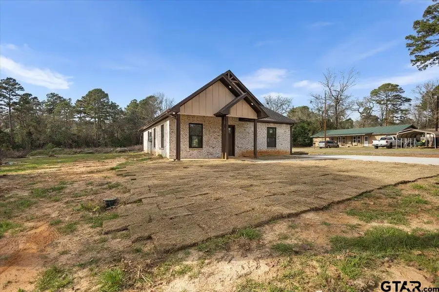 112 Carri Dr., Bullard, TX 75757 - #3
