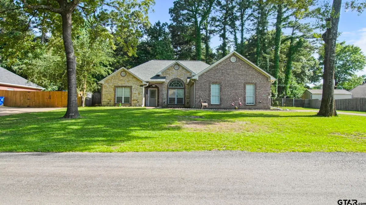 17391 Mary Martin Dr, Flint, TX 75762 - #1
