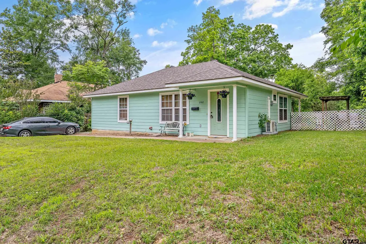 258 SW 6th St, Rusk, TX 75785 - #1