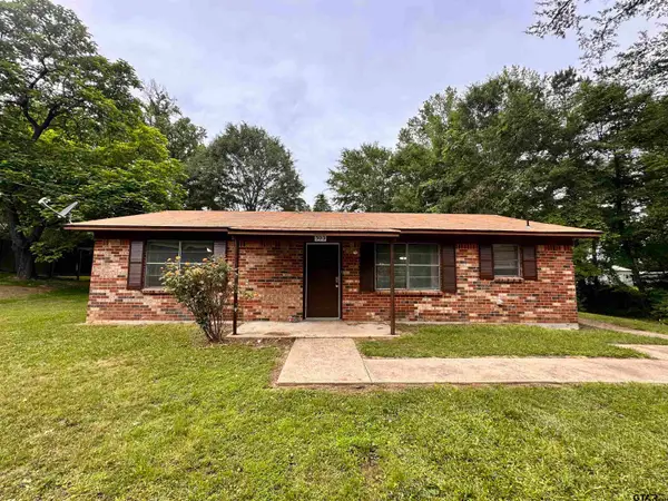 303 Crow St, Linden, TX 75563