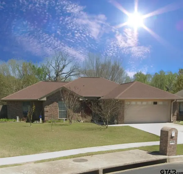 11555 Three Chimneys Dr, Flint, TX 75762