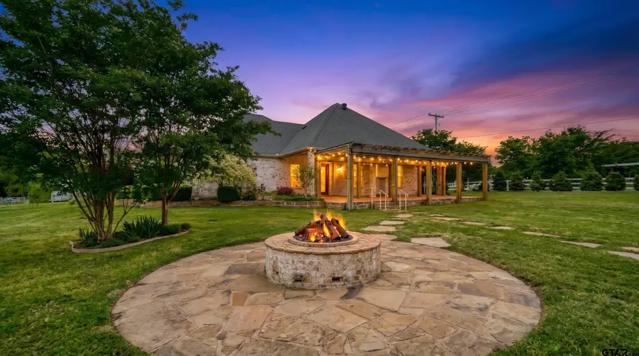 15 W Elmwood, Mount Vernon, TX 75457 - #3