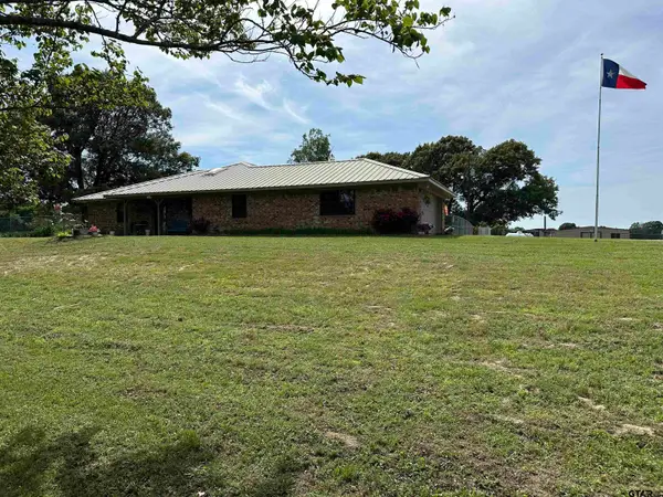 1673 CR 4211, Jacksonville, TX 75766