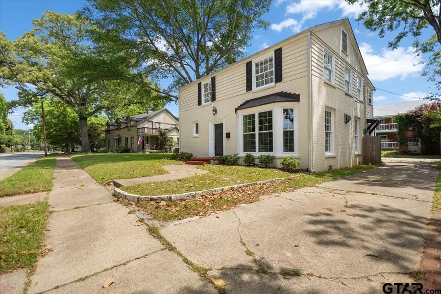 2002 Robertson Ave, Tyler, TX 75701 - #2
