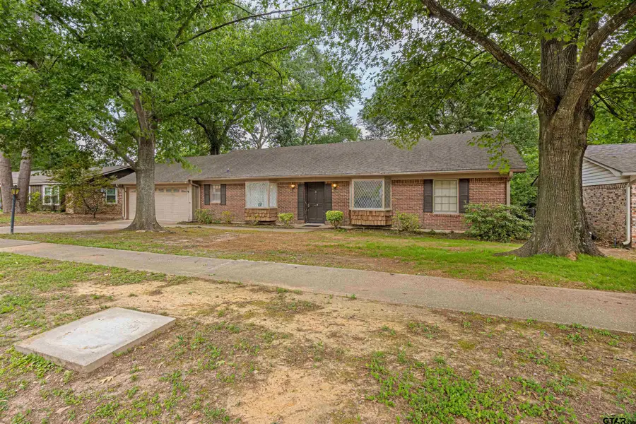 2930 Roanoke Ln, Tyler, TX 75701 - #2