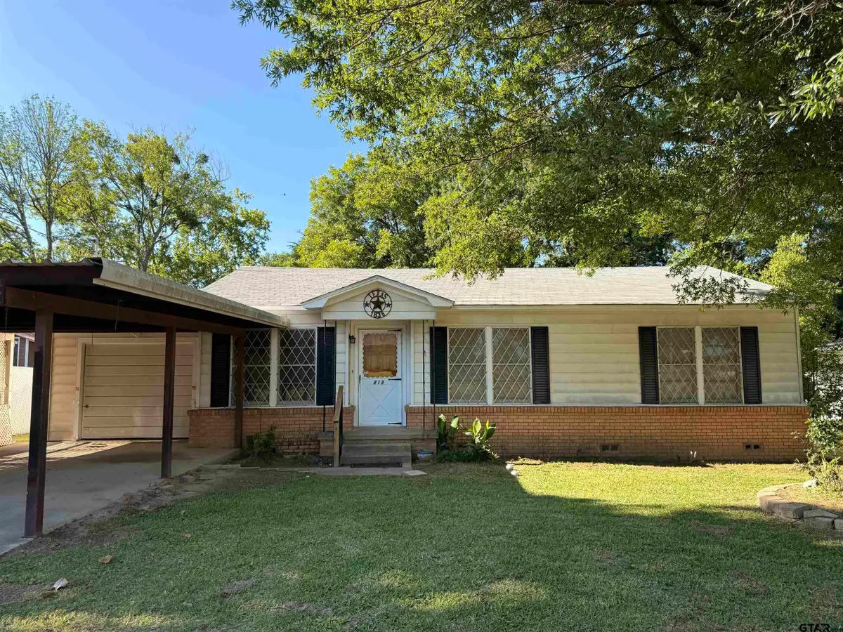 213 E Magnolia Dr, Mount Pleasant, TX 75455 - #1