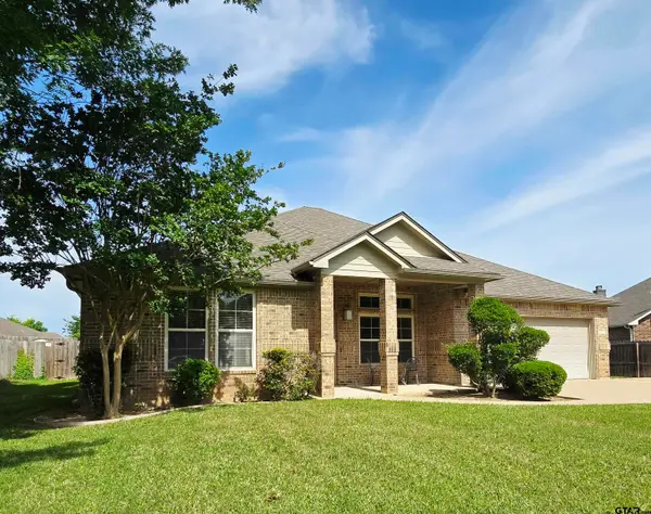 2004 Silver Cove, Whitehouse, TX 75791