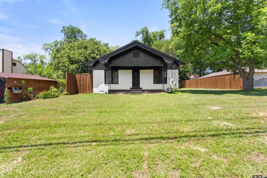 307 W South St., Lindale, TX 75771 - #2