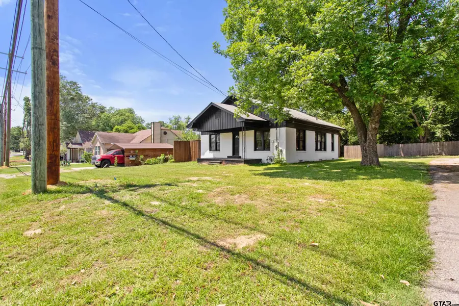 307 W South St., Lindale, TX 75771 - #3