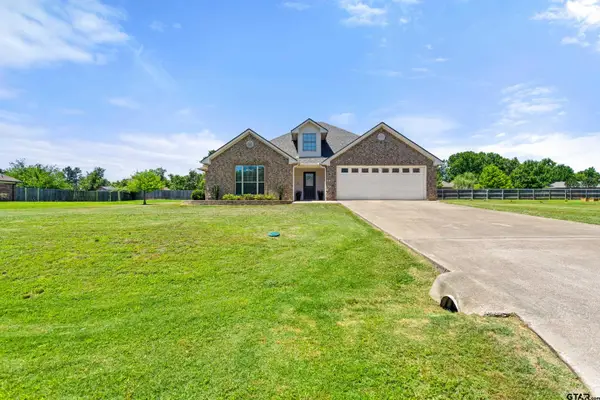 13575 Country Vw, Tyler, TX 75706