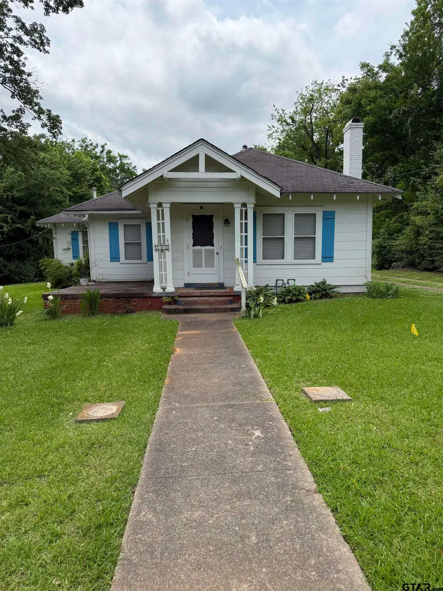 202 W Pine, Palestine, TX 75801 - #2