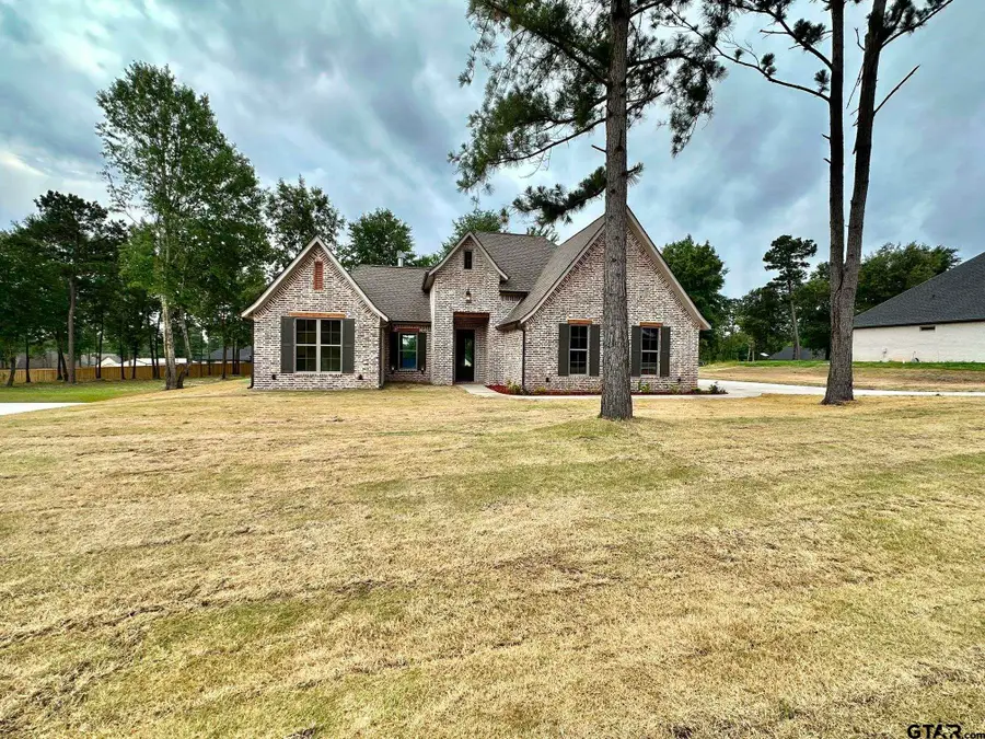 215 Clara Ln, Kilgore, TX 75662 - #2