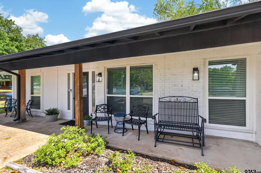 614 Colonial Dr, Athens, TX 75751 - #3