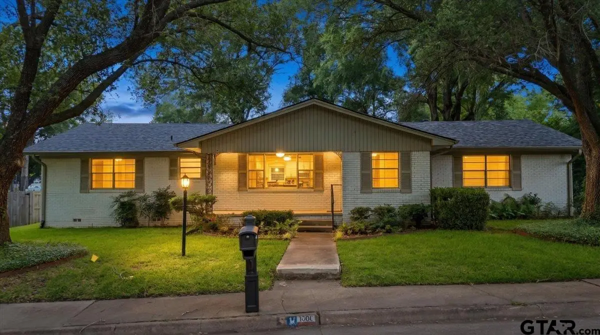 1000 Westwood Dr, Henderson, TX 75654 - #1