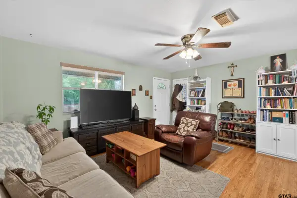 16884 County Road 3147, Tyler, TX 75706