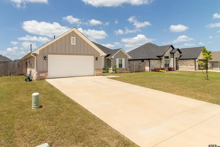 227 Amanda Ave, Bullard, TX 75757 - #2