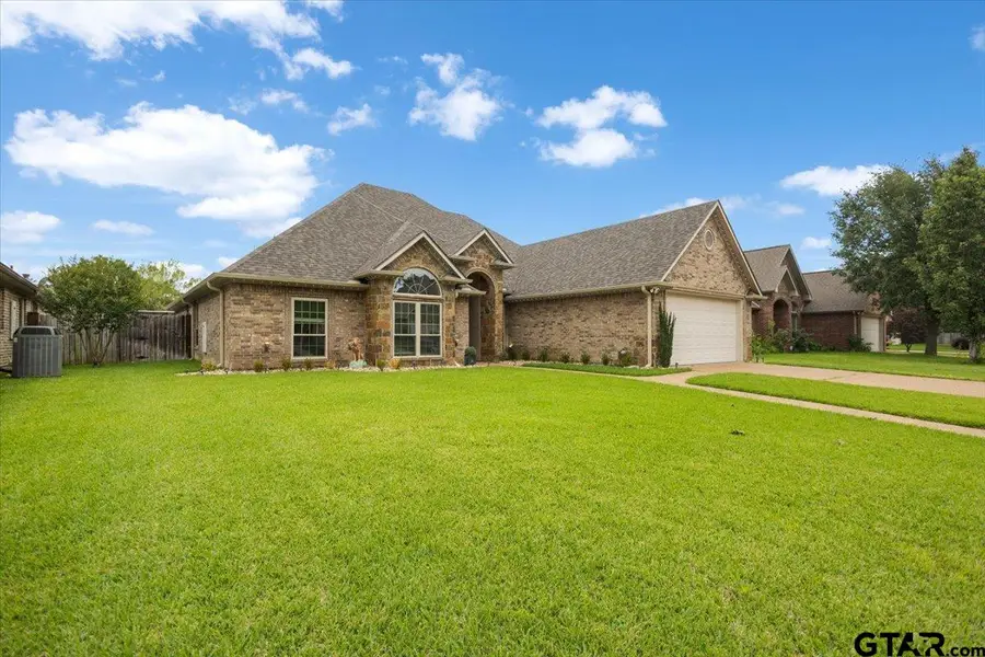 838 Carriage Dr., Tyler, TX 75703 - #3