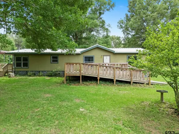 220 Private Road 589, Carthage, TX 75633