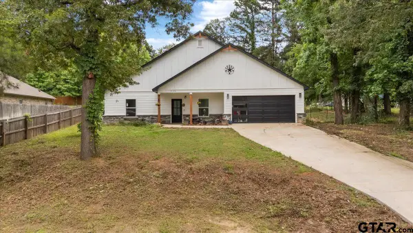 10186 Sparks Drive, Tyler, TX 75704