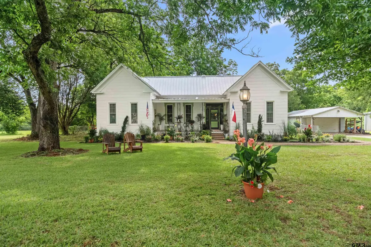 529 E FM 323, Palestine, TX 75801 - #1